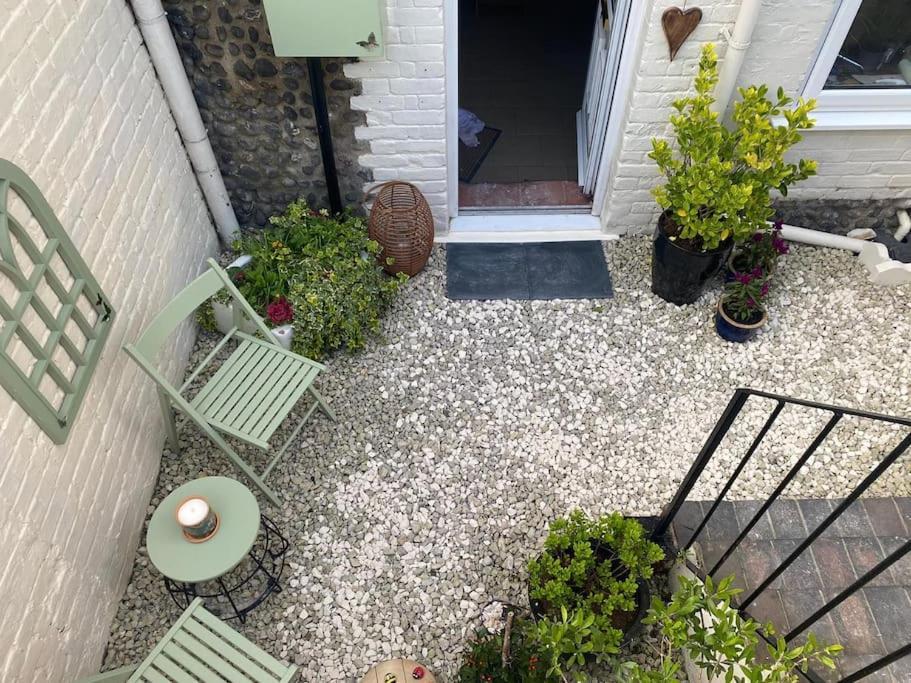 Neptune'S Nook, Cromer Exterior photo